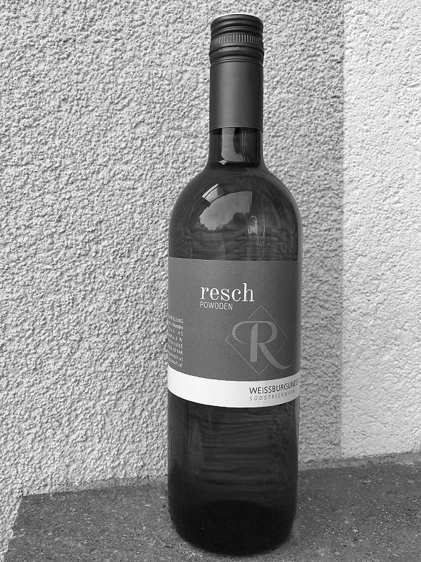 Weinflasche Weingut Resch Schwarzweiß